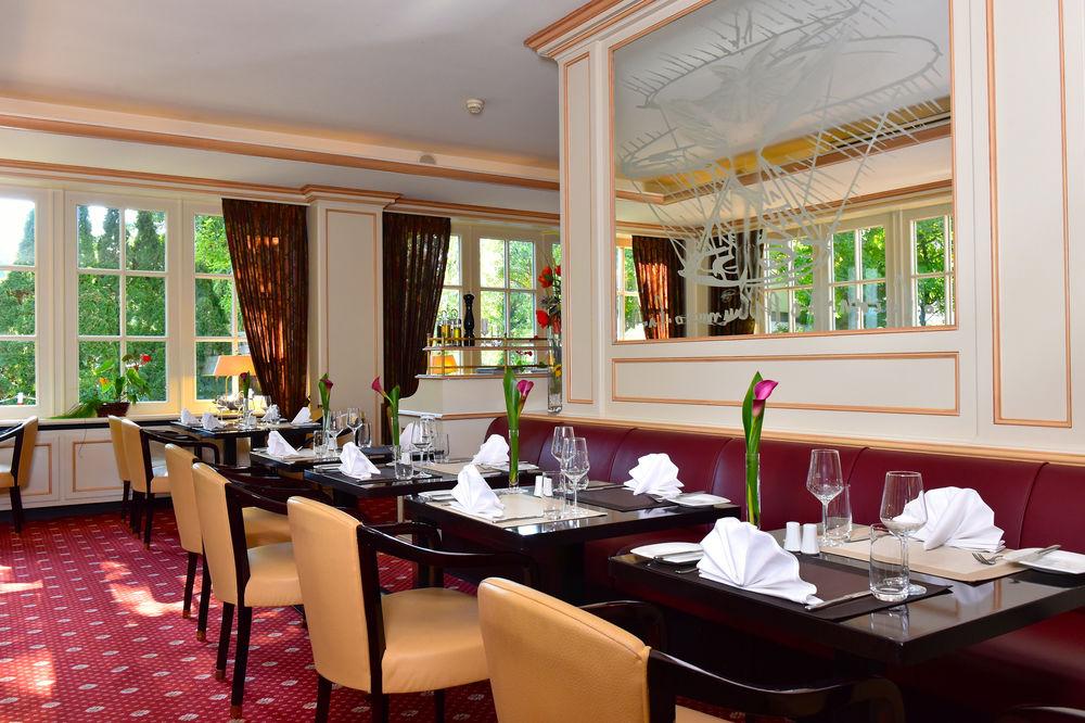 Courtyard By Marriott Hamburg Airport Hotel Luaran gambar