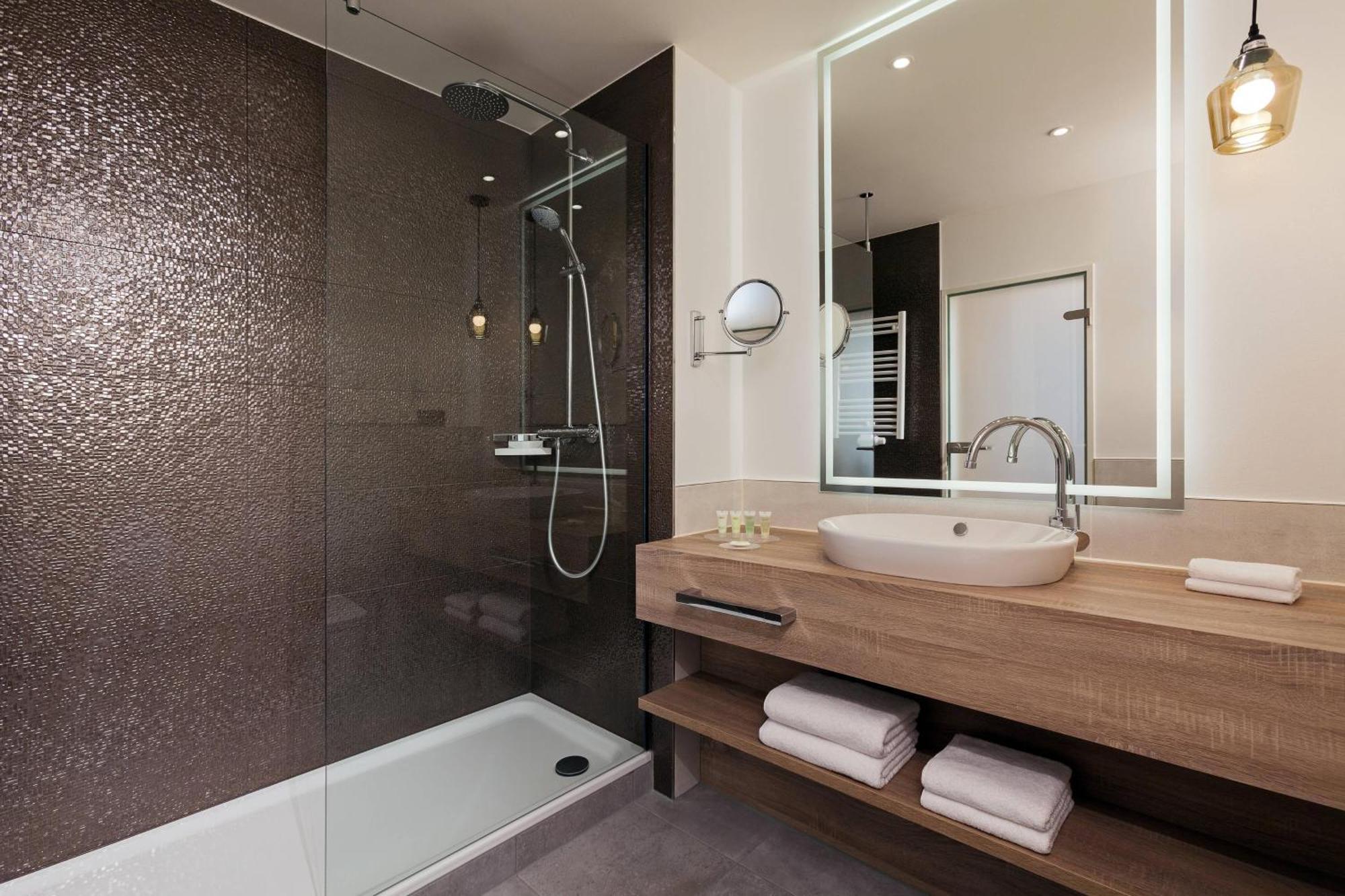 Courtyard By Marriott Hamburg Airport Hotel Luaran gambar