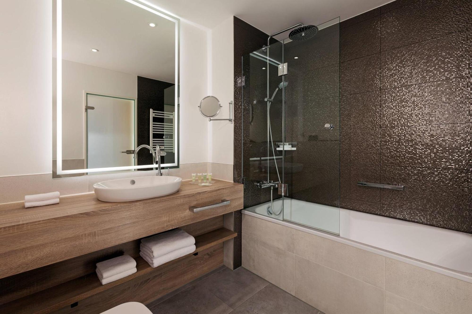 Courtyard By Marriott Hamburg Airport Hotel Luaran gambar