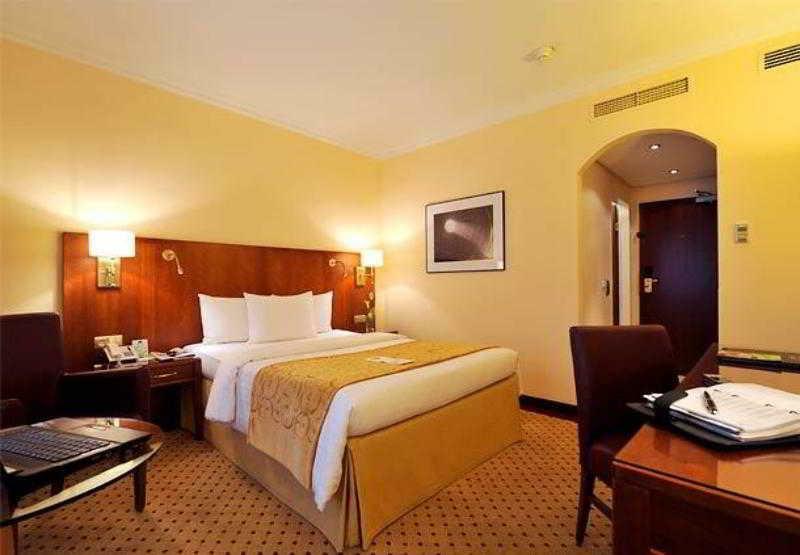 Courtyard By Marriott Hamburg Airport Hotel Luaran gambar